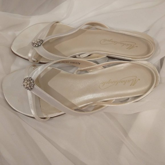 Right on Trend 2025 White Satin sandal with wedge - Picture 12 of 13